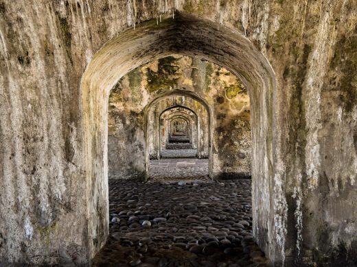 pasillo, arco, corredor, arquitectura, túnel, perspectiva, punto de fuga, arcos, profundidad, profundo, puerta, portal, fuerte, humedad, empedrado, puerto